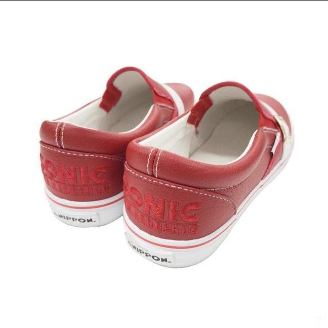 Sega lanza unos zapatos oficiales de Sonic Sega lanza unos zapatos oficiales de Sonic