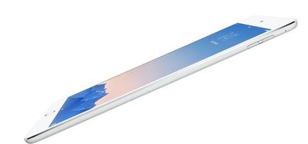 El grosor es de 6,1 milmetros, la mitad que el primer iPad de todos