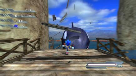 Una orca rompe el muelle en Wave Ocean, muy al estilo de lo visto en Emerald Coast de Sonic Adventure.