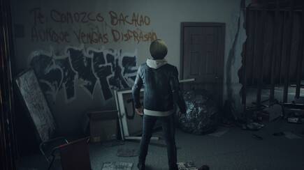 Siendo un juego tan mejorable, estar repleto de grafitis con mensajes como ‘Te conozco bacalao aunque vengas disfrasao’ no ayuda mucho.