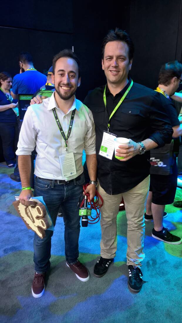 Con Phil Spencer en el E3 de 2015.