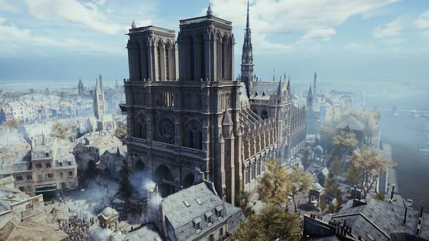 La cuidada recreación de un edificio tan emblemático como la Catedral de Notre dame es simplemente alucinante.