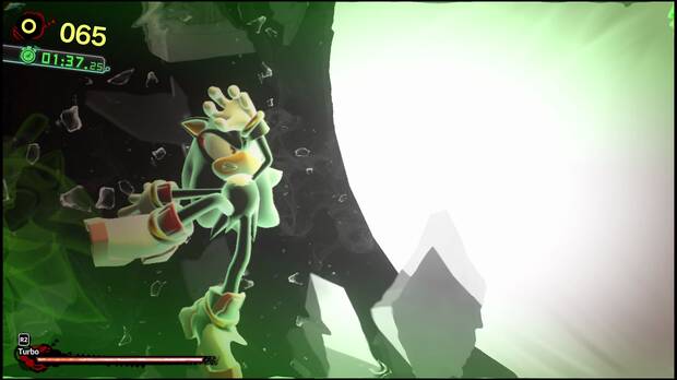 Los nuevos poderes de Shadow hacen que sea un personaje divertidísimo de controlar. Eso sí, no puede usar ni el Drop Dash ni derrapar.