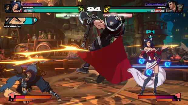 Una buena cooperación entre los personajes puede pillar por sorpresa a tu rival. ¡Experimenta con la plantilla y las fusiones!