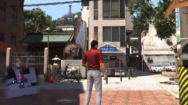 Aunque no hay ciclo horario en tiempo real, Kamurocho tiene dos versiones -día y noche- y Onomichi tres -día, atardecer y noche-.