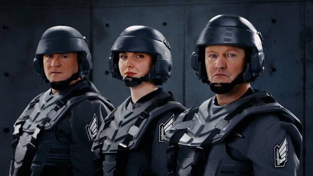 El juego incluye escenas live-action id�nticas a los telediarios sat�ricos de las pel�culas.