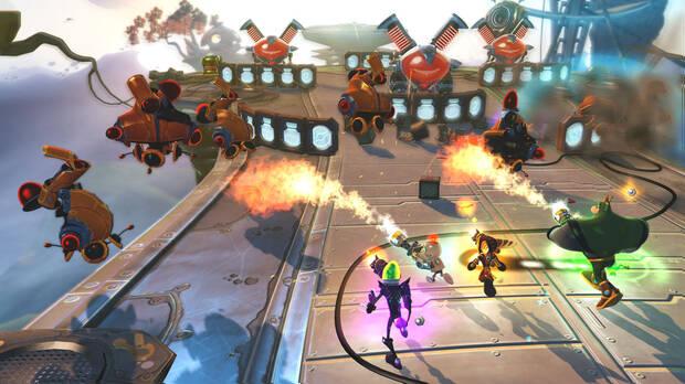 Ratchet & Clank: Todos para uno fue un 'spin-off' centrado en el cooperativo. Insomniac Games no dejó de probar nuevos estilos con la saga.