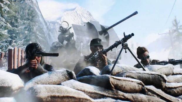 El juego en equipo se ha potencia más si cabe en esta entrega. Hay que coordinarse con los miembros de la patrulla, permanecer juntos y ayudarse en la medida de lo posible. Lo lobos solitarios no tienen cabida en 'Battlefield'.