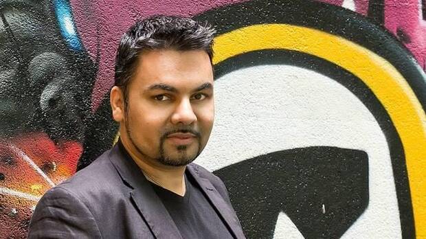 Ahmad trabajó en Sony 10 años, los últimos al frente del equipo de Contenido Estratégico, Se fue para desarrollar juegos en 2015.