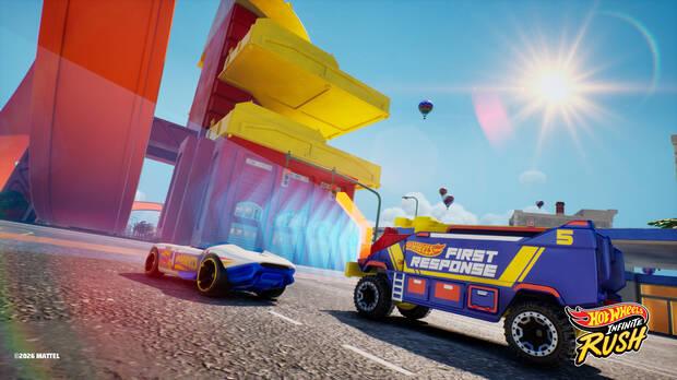 El garaje lo componen más de 150 coches de Hot Wheels y de marcas como Ferrari, Nissan y Chevrolet.