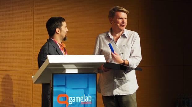 David Jones recibiendo el Premio a la Carrera en Gamelab 2018 (foto: Gamelab).