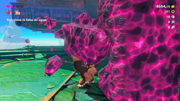 La presencia de distintos materiales, algunos explosivos, hace la jugabilidad mucho ms interesante y variada.