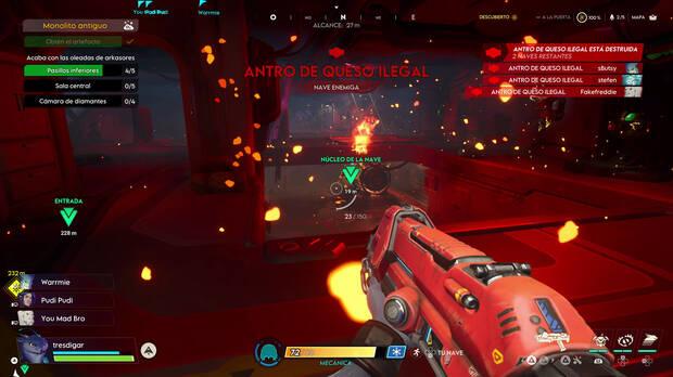 Una vez destruida una nave enemiga, podemos acceder a su interior para saquear lo que quede de ella.