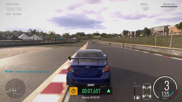 Aunque no hemos podido probar el multijugador, este tendrá un formato de fin de semana con una sesión de práctica, otra clasificatoria y el evento principal.