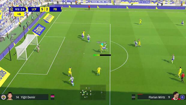 eFootball Kick-Off! apuesta por un f�tbol m�s directo y desenfadado en su vertiente para un jugador.