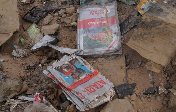 Algunas de las cajas encontradas en el desierto, ahora propiedad del National Museum of American History.