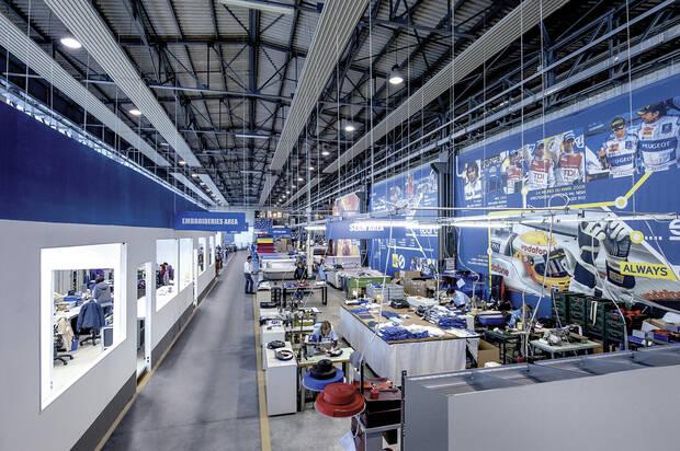 Pasear por la factor�a de Sparco fue todo un lujo.