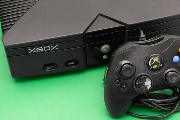 La Xbox original era una máquina muy potente, y los ‘hackers’ no tardaron en desmantelar su seguridad y hacer de todo con ella.