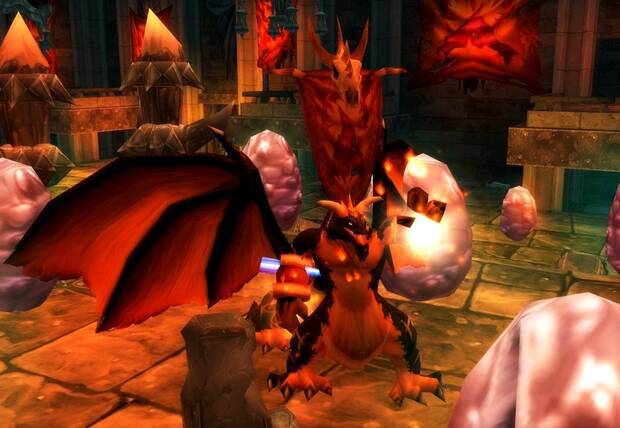 Razorgore se encargó de enseñarnos que en World of Warcraft no todos los jefes iban a ser de simplemente poner al tanque a recibir tortazos mientras el resto de la banda pegaba y curaba.