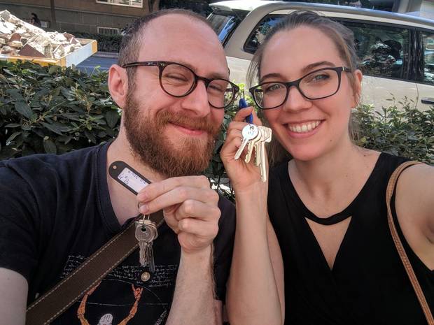 Valeria Castro y Álvaro Gutiérrez, con el que fundó Platonic Games.