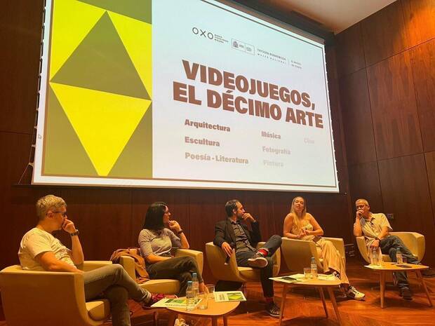 Bustamante moderó hace unas semanas una mesa redonda sobre si los videojuegos son el décimo arte organizada por OXO y que se celebró en el museo Thyssen-Bornemisza de Madrid.