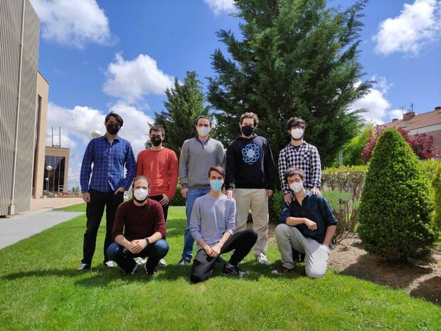Equipo de Programación de FrozenHam Studios.