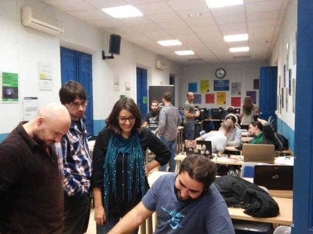 Curiel con el equipo con el que participó en su primera <i>Game Jam</i>.
