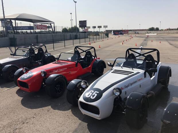 Estos coches Westfield son auténticas balas. 190CV y tan solo 450 kilos de peso.