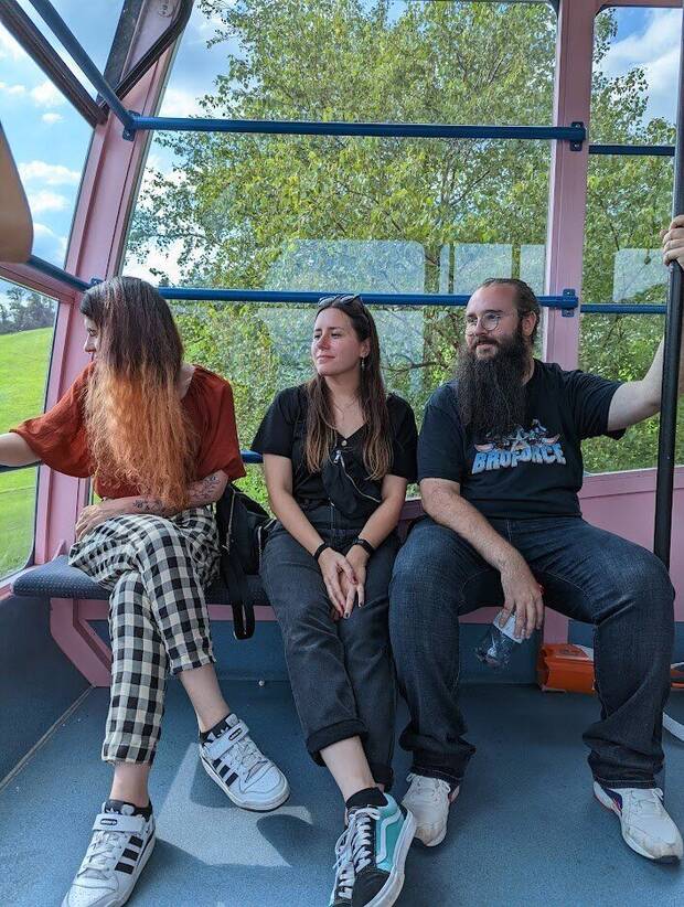 Deconstructeam. De izquierda a derecha: Paula Ruiz, Marina González y Jordi de Paco.