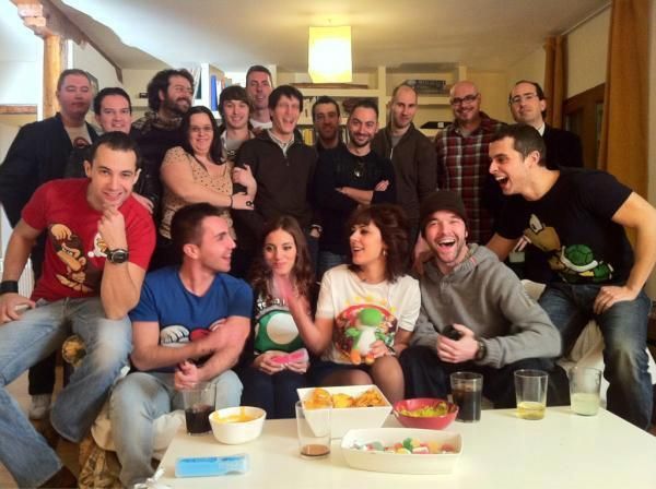 El equipo de Meristation juega en Wii U en 2013.