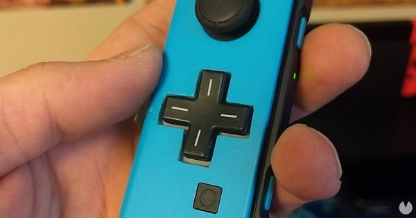 Un Joy-Con con cruceta complicaría el poder usar ese único mando para jugar, pero facilitaría mucho las cosas en muchos juegos al usarlo combinado con el segundo Joy-Con.