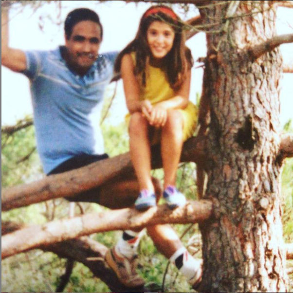 Ana Oliveras con su padre.