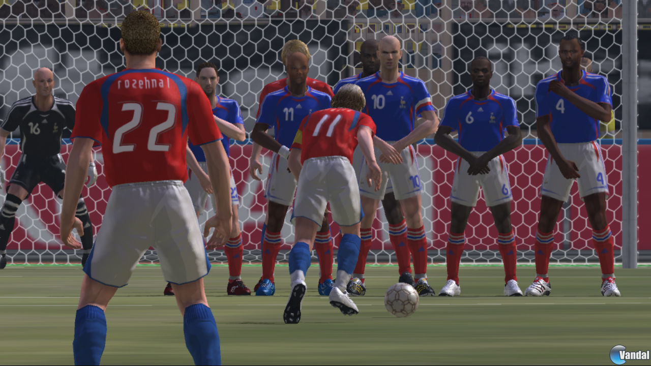 Pro Evolution Soccer 6 - Videojuego (PS2, PSP, Xbox 360, PC y NDS) - Vandal