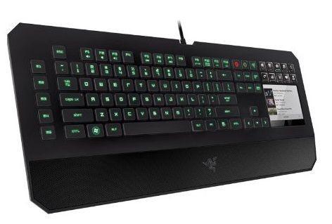 Razer tambin fabrica teclados para 'gaming', como el Razer DeathStalker Ultimate que cuenta con una pequea pantalla.