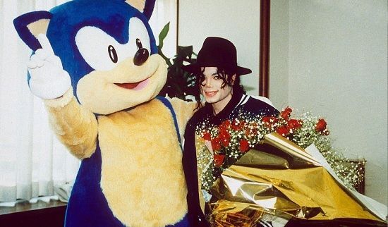 Las fotos de Jackson y Sonic siempre han sido un elemento recurrente a la hora de vincularlo con la banda sonora de la tercera entrega.